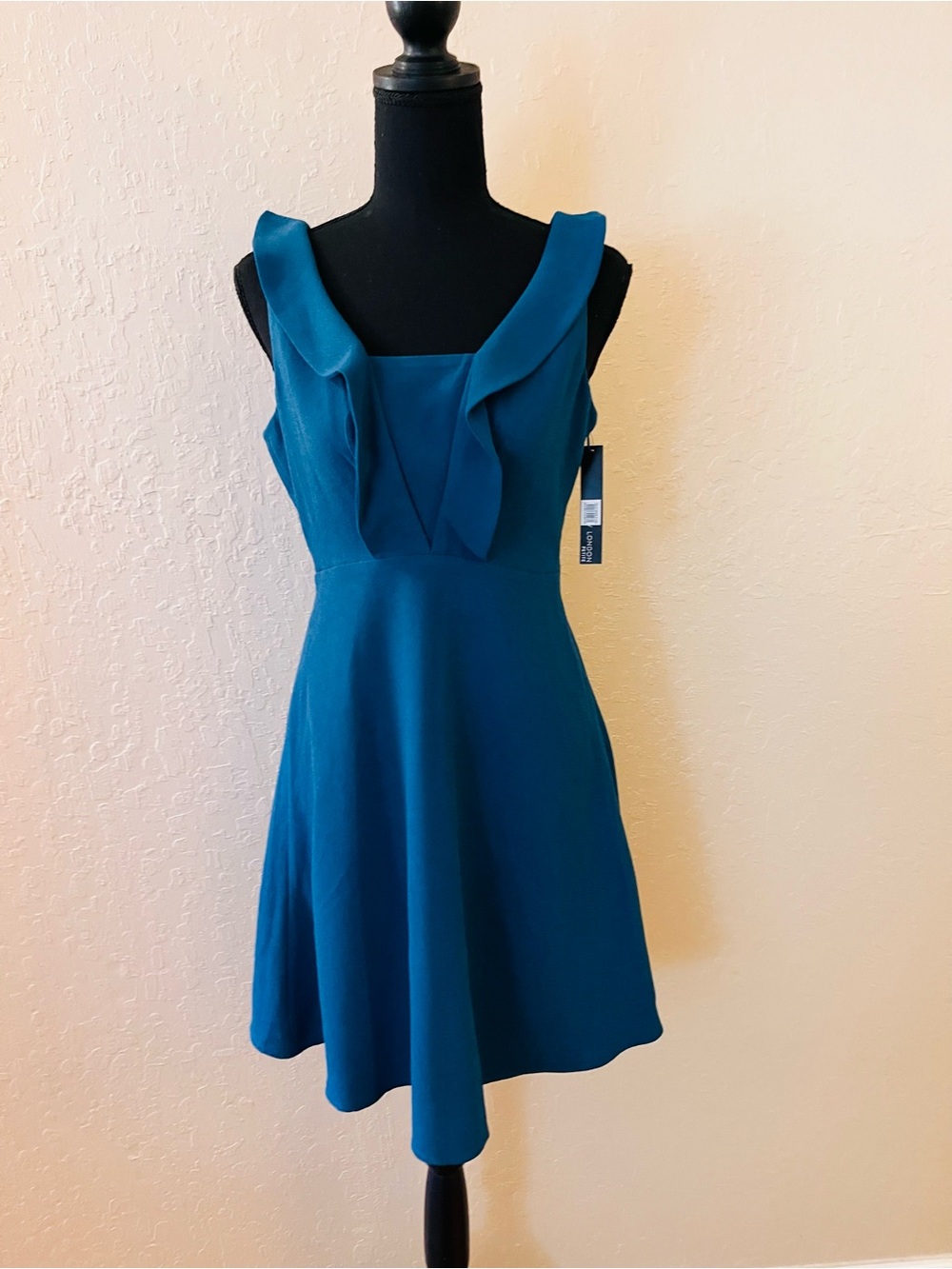 Maggy London Teal Sleeveless Fit-and-Flare Dress with Ruffled Square Neckline‎
